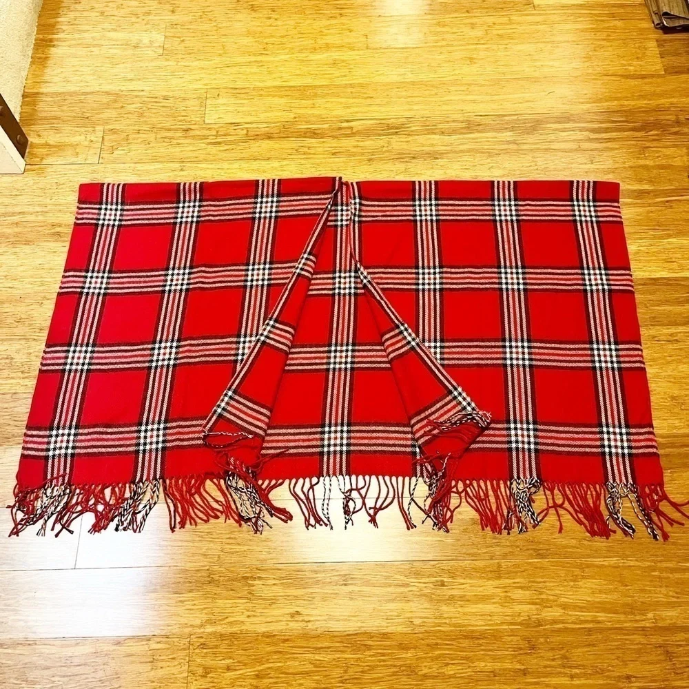 Oleg Cassini O.C. red white & black plaid long wrap blanket scarf w fringe 66